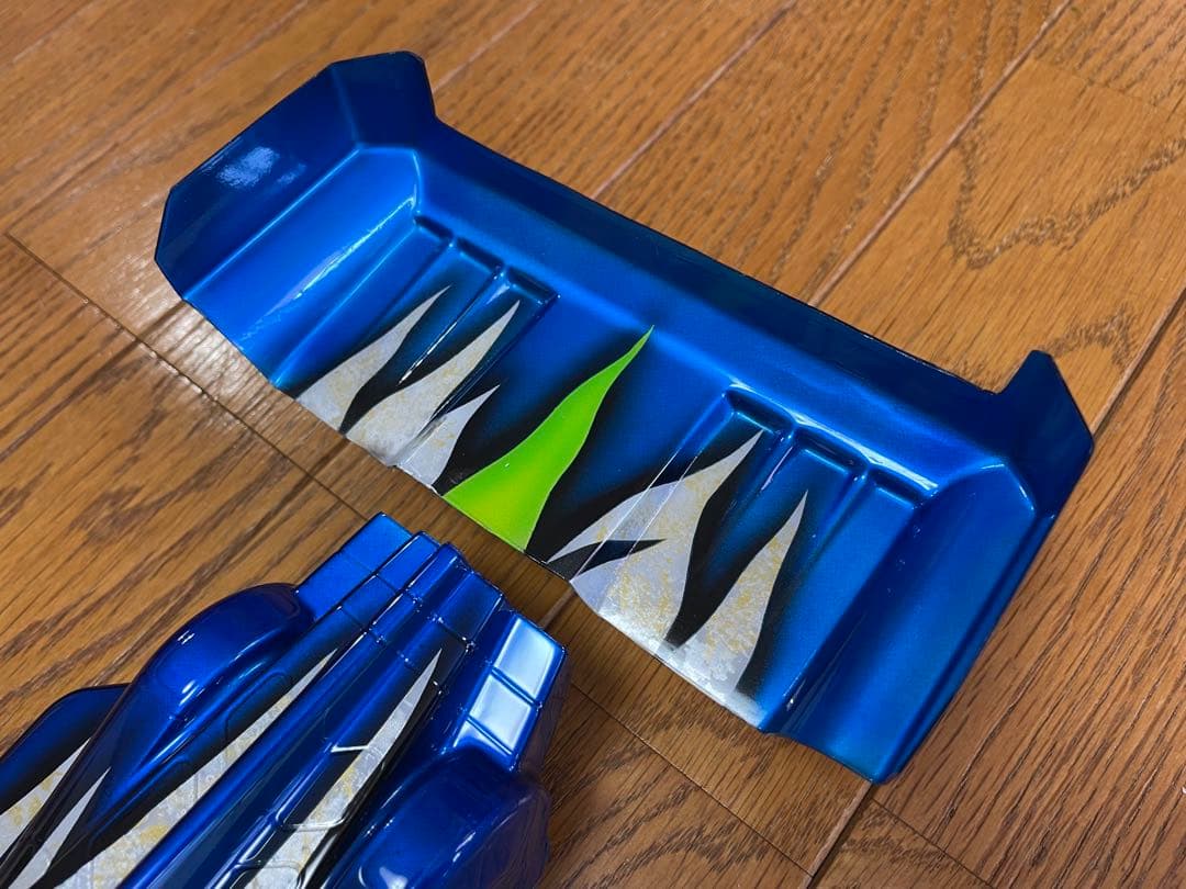 ヨコモ RO1.0,2.0 SO1.0,2.0 新品塗装済みボディ ウイング付き - メルカリ