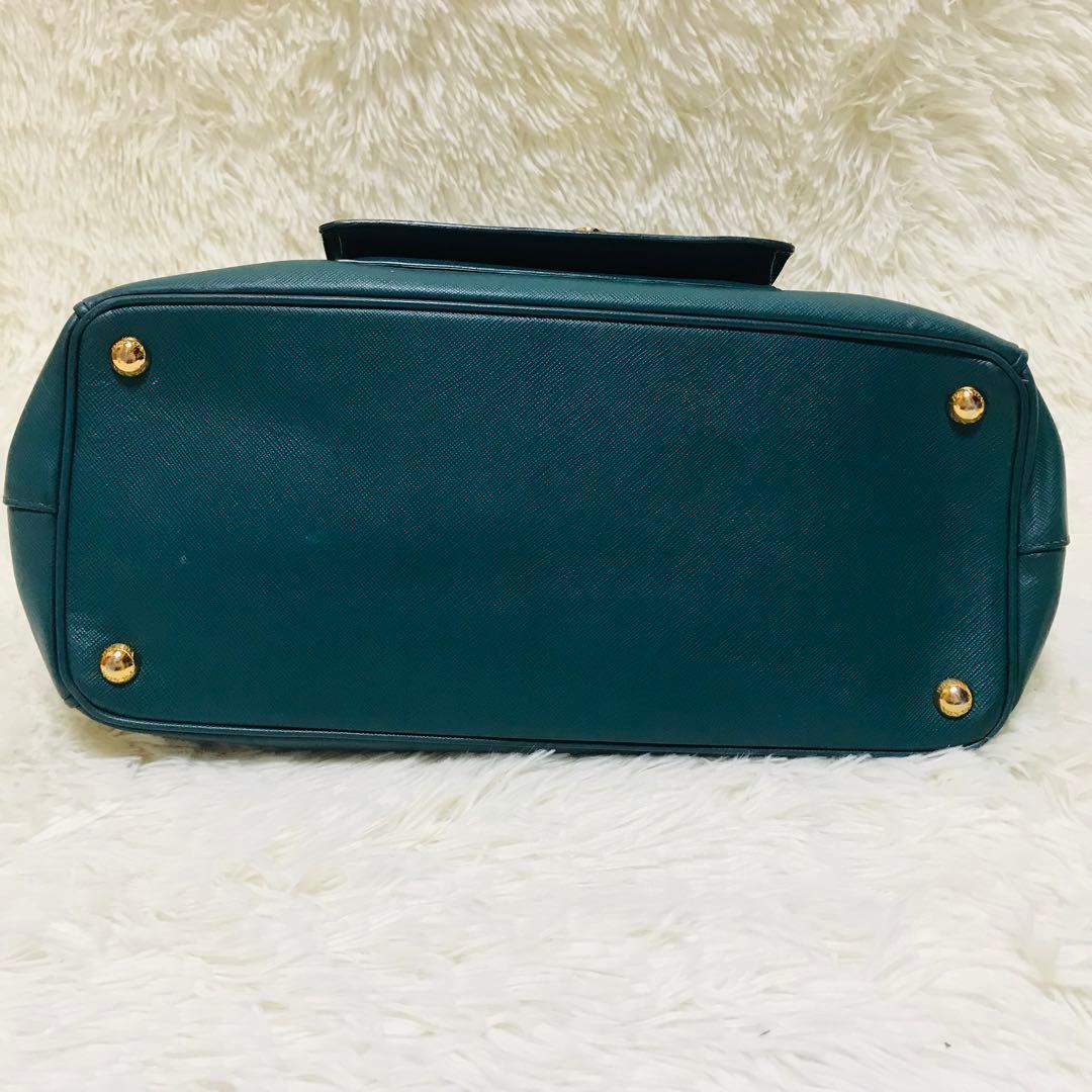 美品】プラダ ハンドバッグ サフィアーノレザー 三角ロゴ A4収納可能