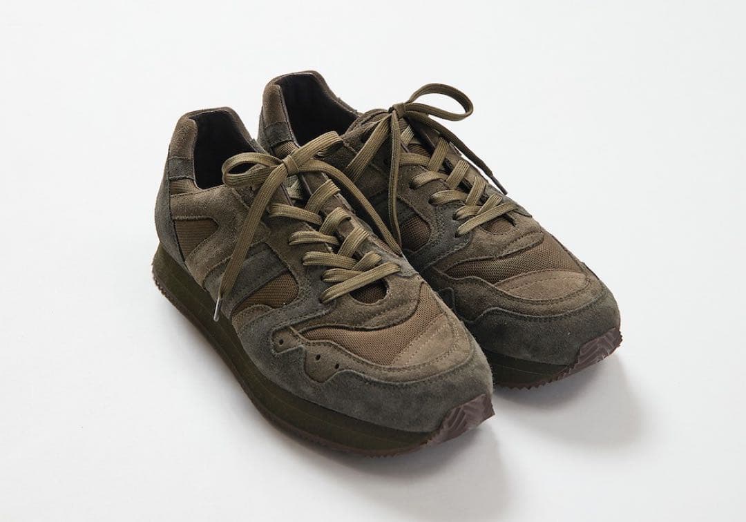 最終値下げ！！MULTI MILITARY TRAINER ミリタリートレーナー