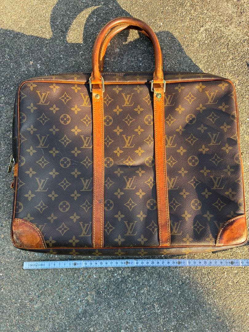 が*門様 LOUIS VUITTON ポルト ドキュマン ヴォワヤージュ モノグ ポルト ドキュマン・ヴォワヤージュ タイガ｜ルイ・ヴィトン 公式