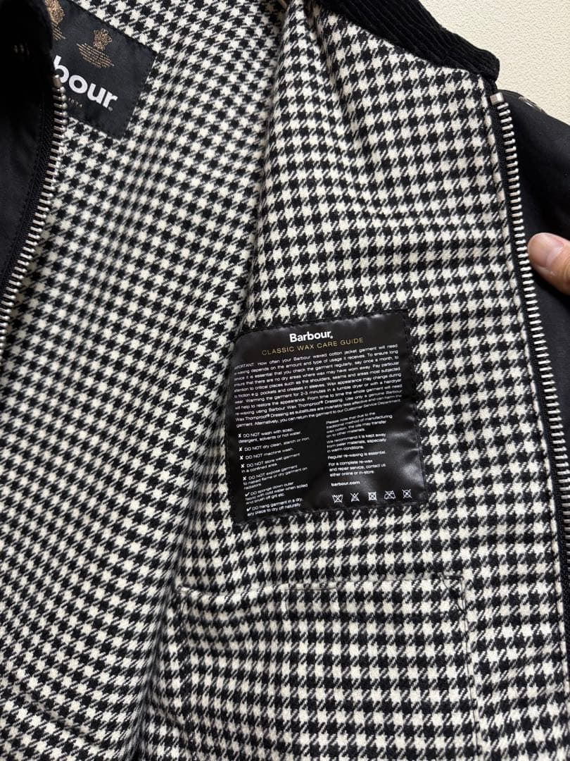 本日限定 バブアー BARBOUR スペイ B&Y別注 ピンバッジ付き - メルカリ