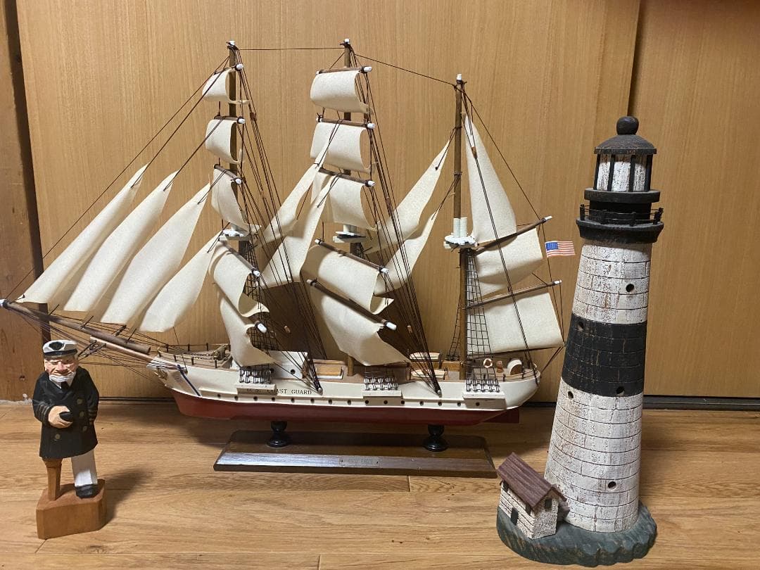 模型3点セット　帆船　灯台　マドロス人形（船長） 木彫り マドロス人形 3体セット （船長 海賊 船乗り）の通販 by