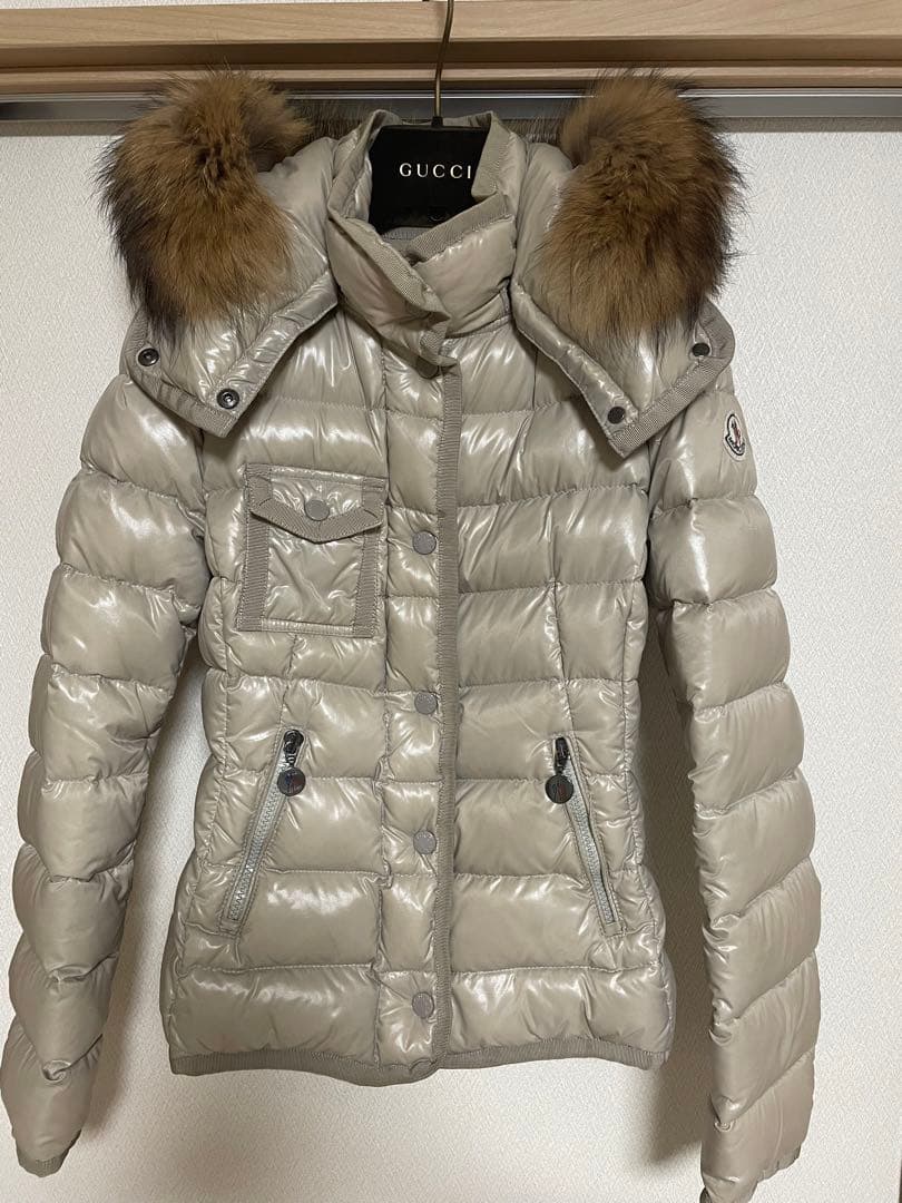 Moncler HERMIFURダウンジャケット ベージュ ファー付き 0サイズ