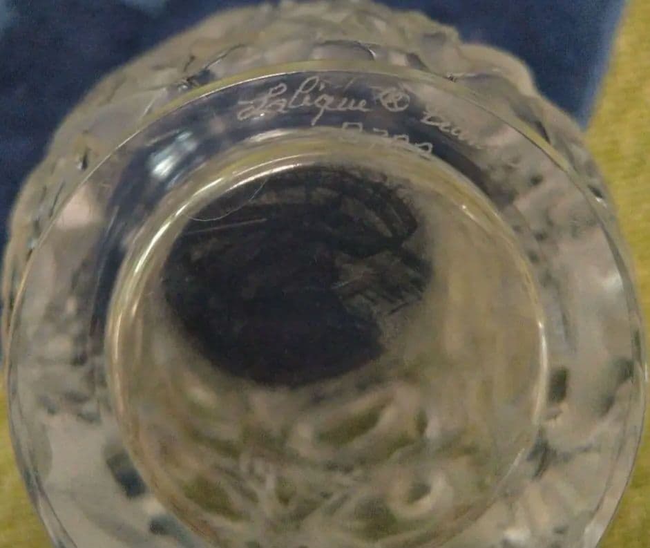 Lalique バガテル 葉と鳥の彫刻 花瓶 - メルカリ