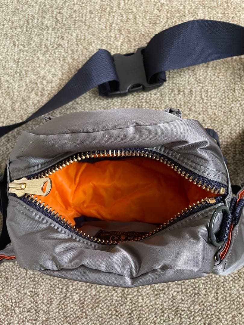 美品 PORTER / PX TANKER ポーター ファニーパック シルバー