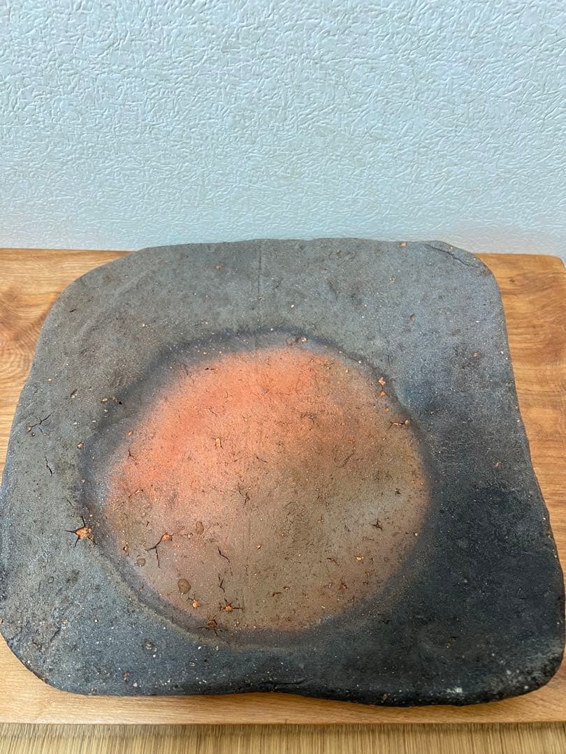 伊部 四方皿 金重巌