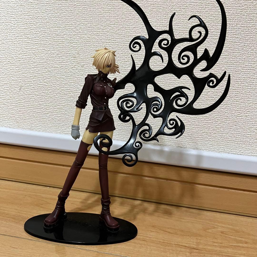 SIF EX ヘルシング セラス・ヴィクトリアフィギュア - メルカリ