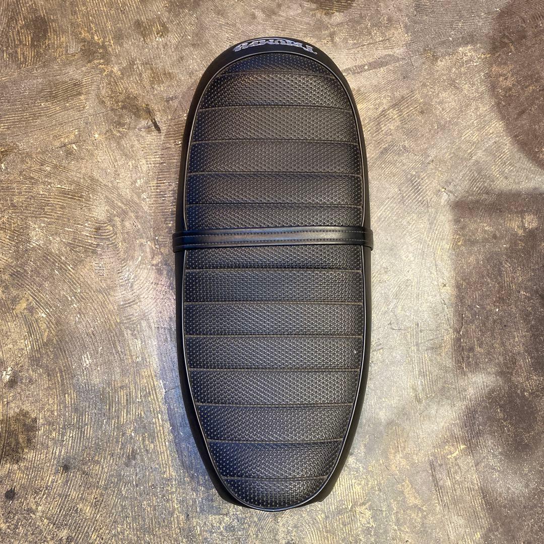 TRIUMPH 純正シート　T100 Triumph Bonneville T100 OEM Main Dual Seat 02-14 Years Genuine