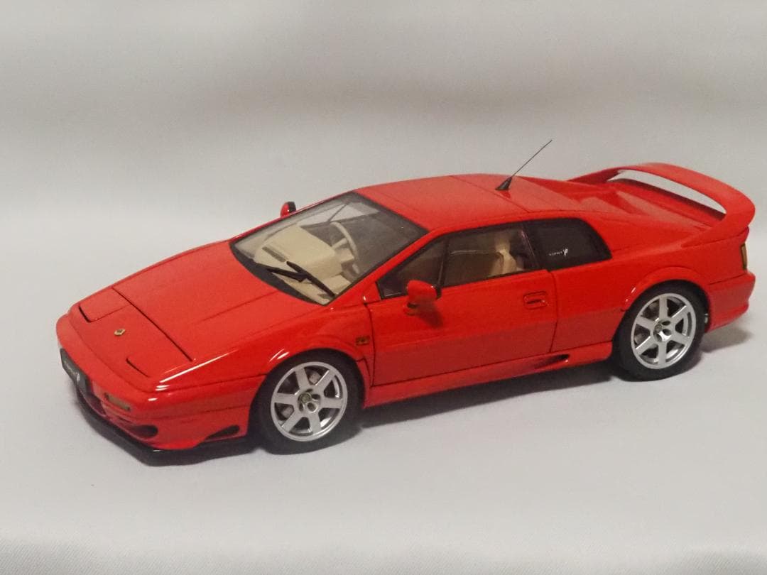 アウトレット AUTOart 1/18 ロータスエスプリ v8 1996 red
