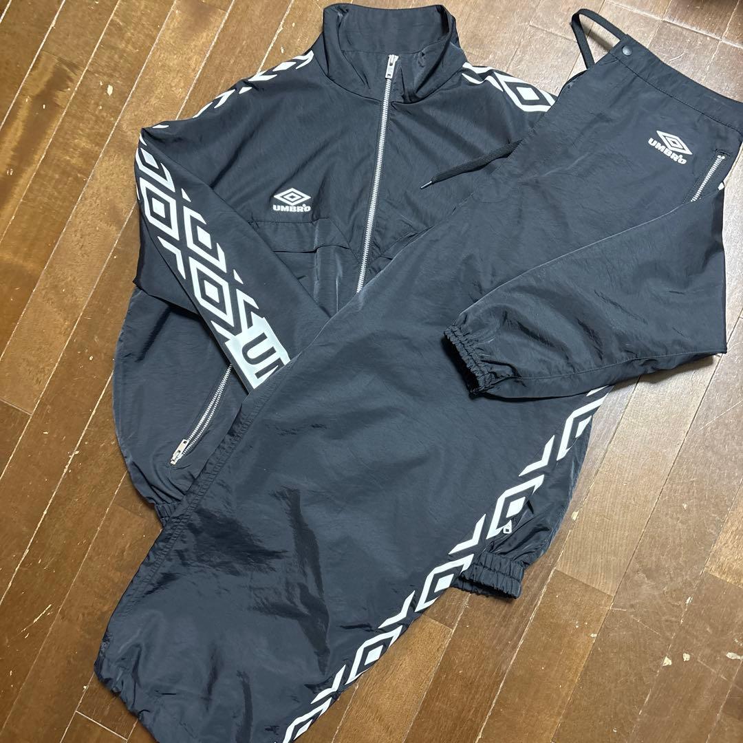 UMBRO HÔTEL PALACEコラボ　上下ナイロンセットアップ
