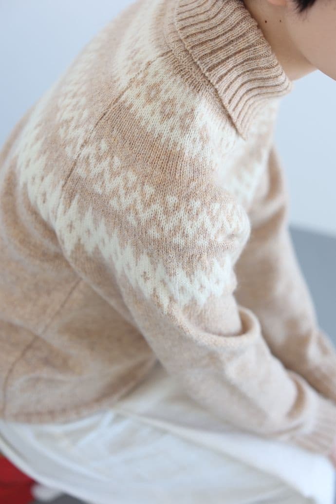 1756 クラスカ HAU 襟のついたノルディックセーター - メルカリ