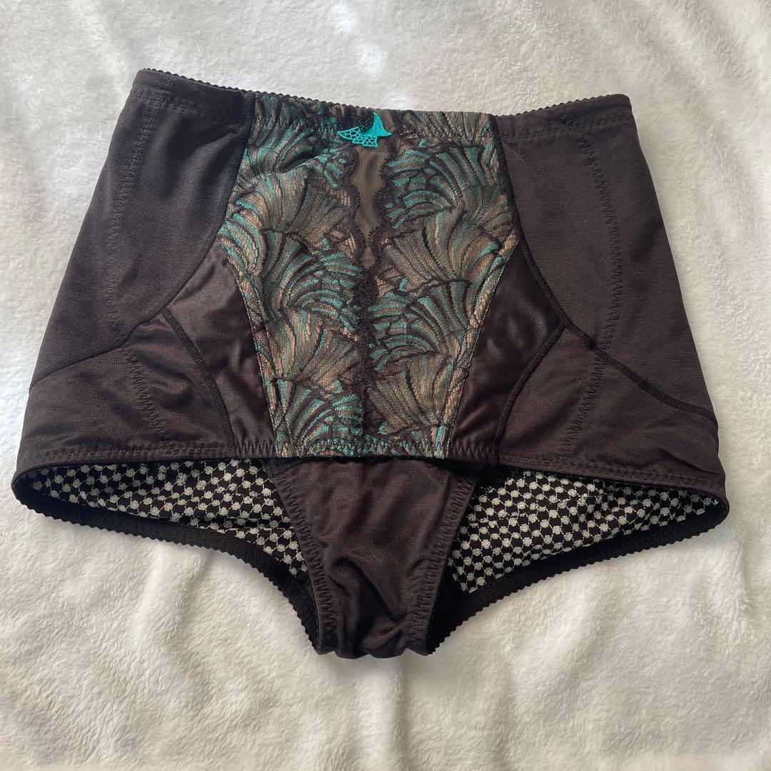 マルコ カリーユ ハード ショートガードル EL - メルカリ