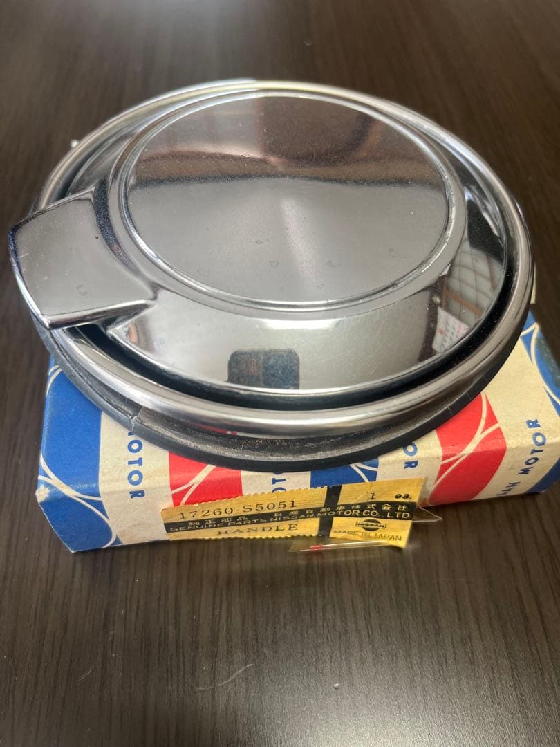 スカイラインジャパン燃料キャップカバー 楽天市場】アルミ製フューエルキャップカバー【ガソリンキャップカバー