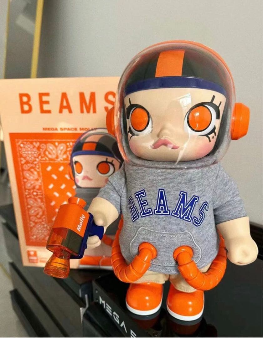 POPMART MOLLY BEAMS 400％ Buy Pop Mart Mega Space Molly Beams 400% - Novelship