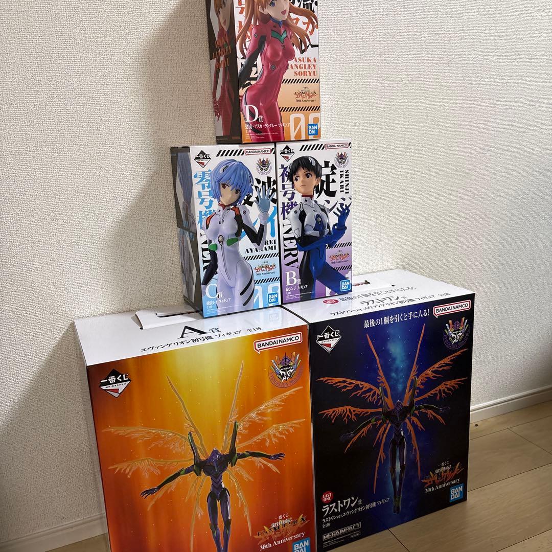 エヴァンゲリオン　フィギュア　やす