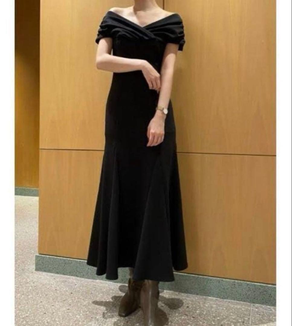 snidel カットタイトドレス