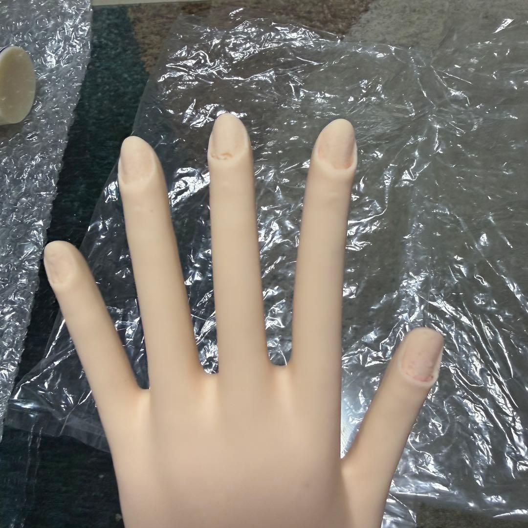 JNEC 認定モデルハンド ネイル試験 ハンドくん 箱付き 骨折なし - メルカリ