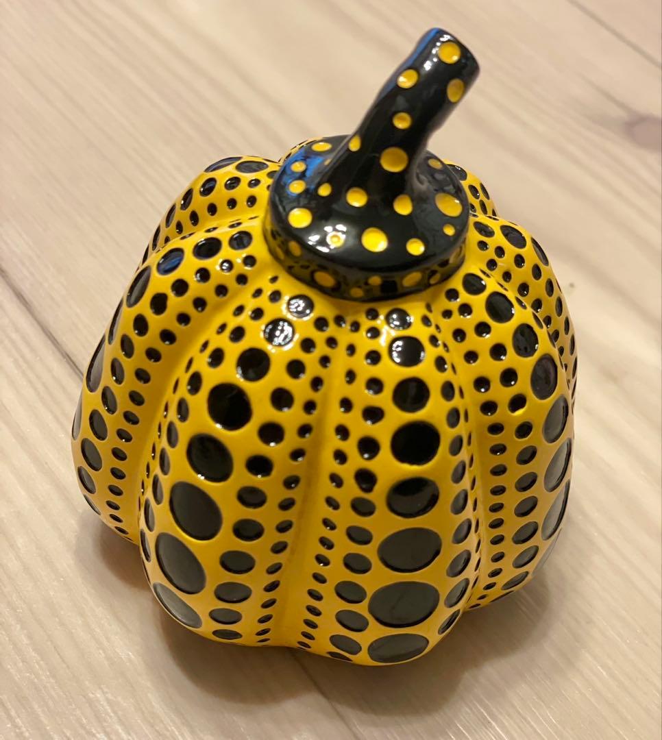 【美品】草間彌生 パンプキン オブジェ（黄色） Amazon.co.jp: 草間彌生 オブジェ [パンプキン(イエロー)] : ホーム