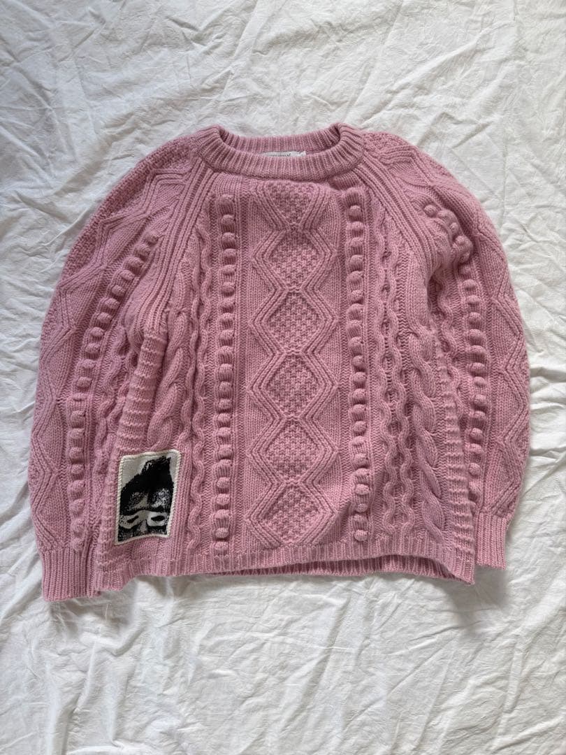 Maison Kitsuné ピンク ケーブルニット セーター