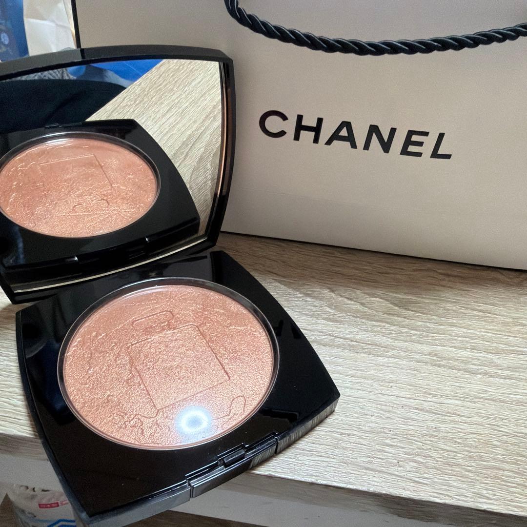 CHANEL ÉCLAT LUNAIRE ハイライトパウダー - フェイスカラー