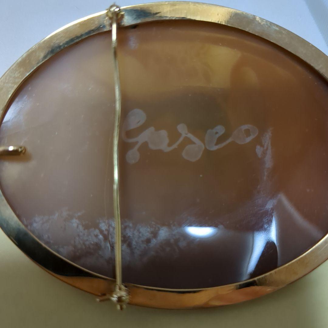 18金 天然シェルカメオブローチ 長さ74㎜重さ29g 作家サイン入 - メルカリ