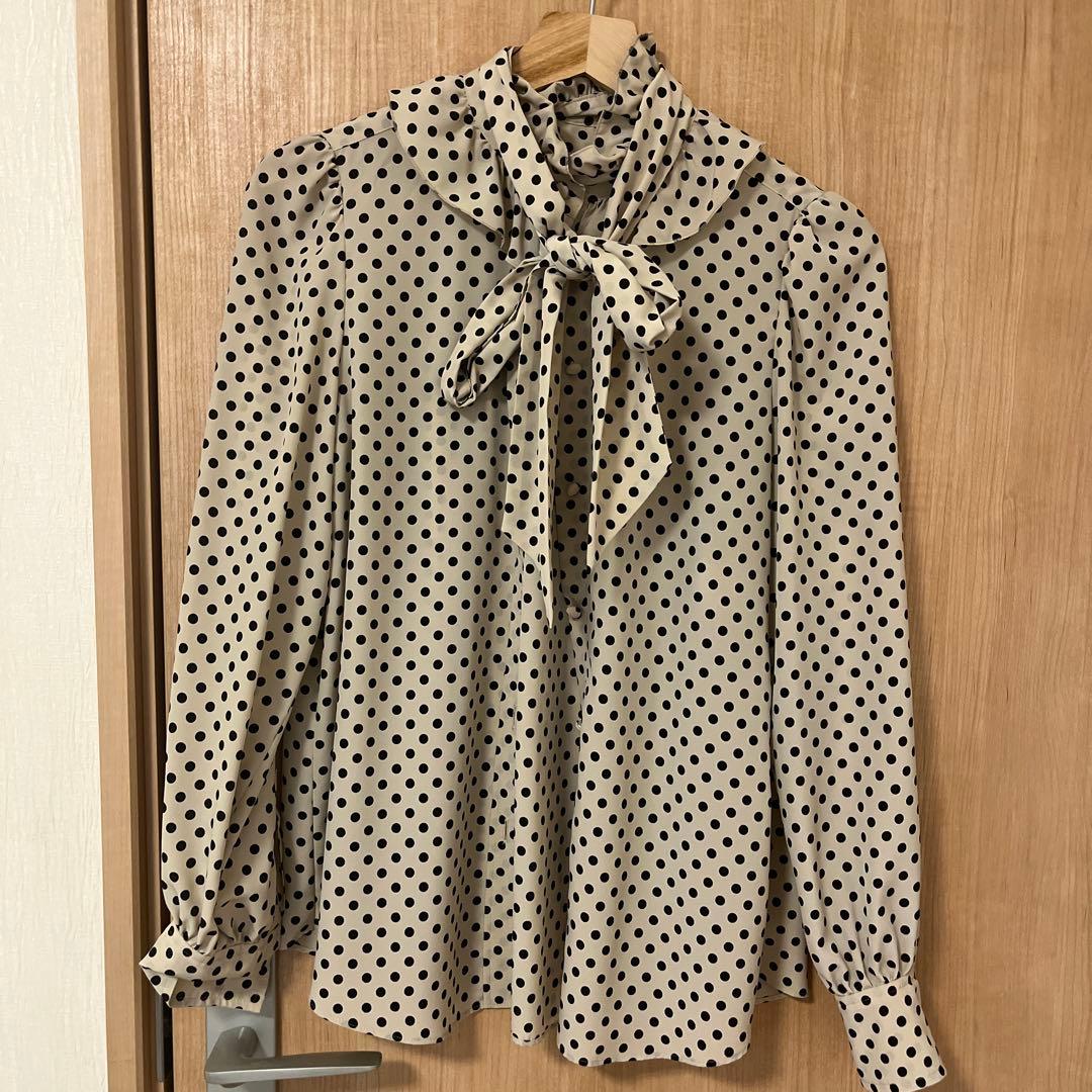 【LOULOU WILLOUGHBY】デシンドットフリルボウタイブラウス