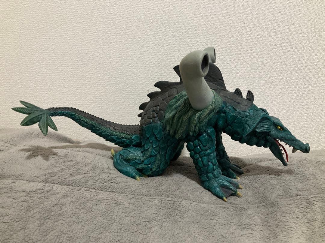 ウルトラマン 大怪獣シリーズ レオゴン - メルカリ