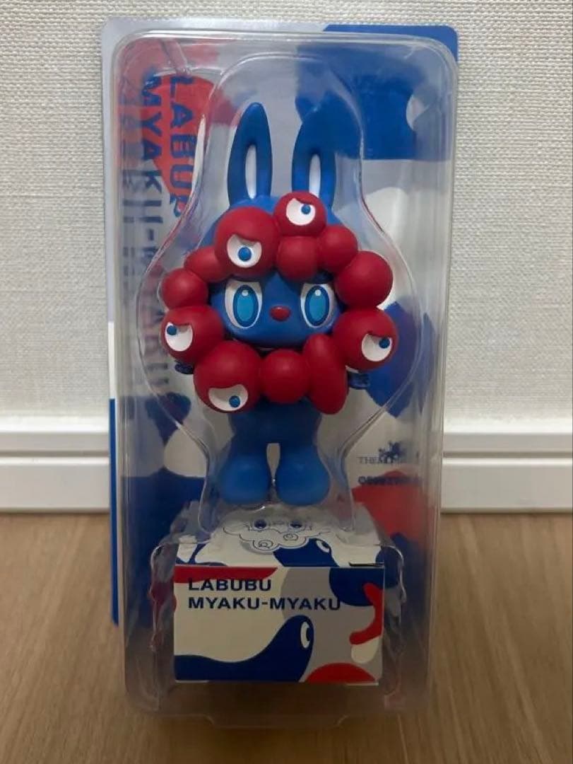 万博限定⭐︎LABUBU ミャクミャク