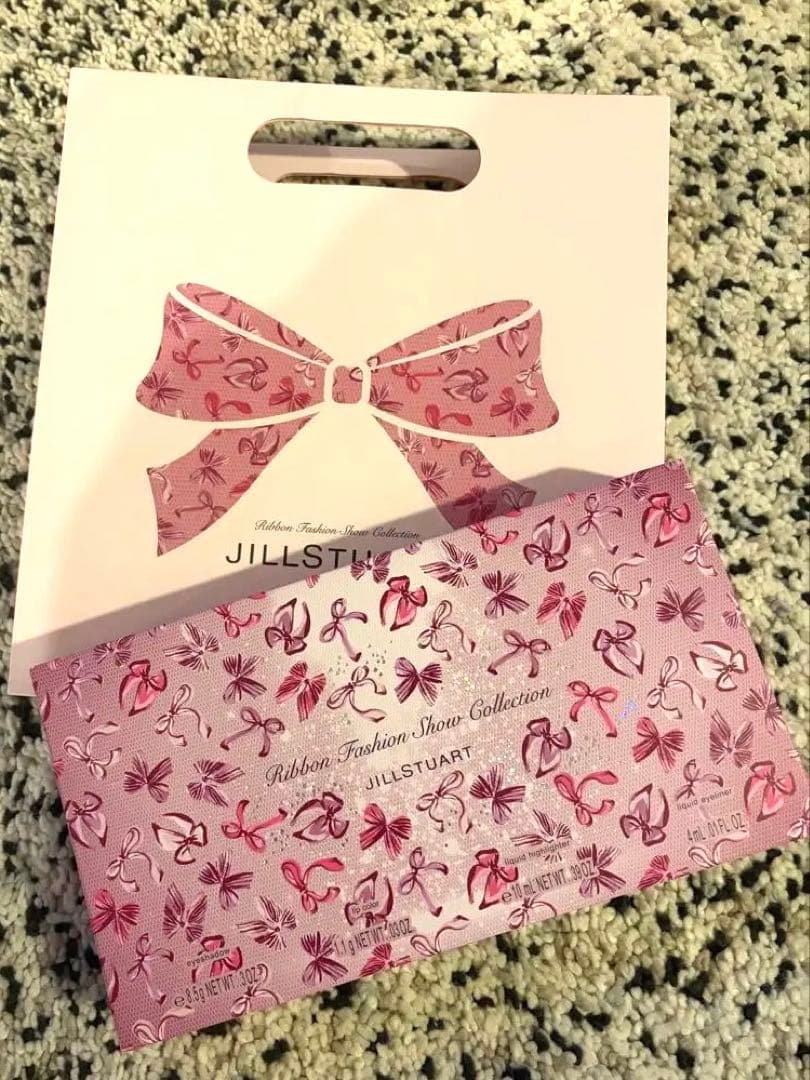 ジルスチュアート リボンファッションショー コレクション　クリスマスコフレ