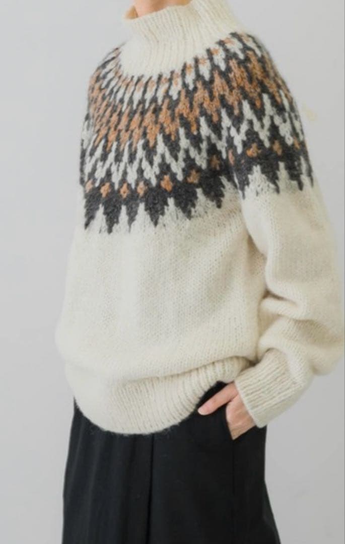 かぐれ　ノルディックタートルニット