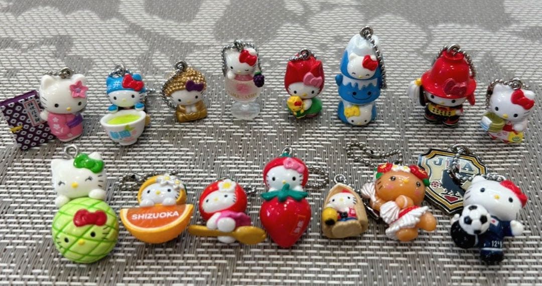 ご当地キティちゃん♡ ストラップ