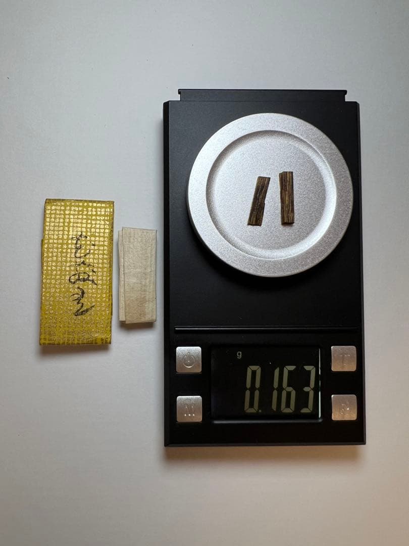 古渡命銘木 六十一種名香　伽羅　銘【花散里】0.163g 香木/お香/沈香/伽羅