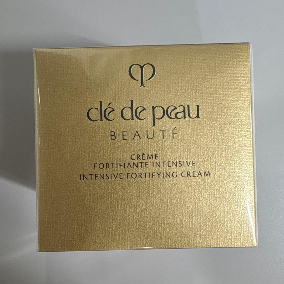 clé de peau クリームファンデーションプランn 50g