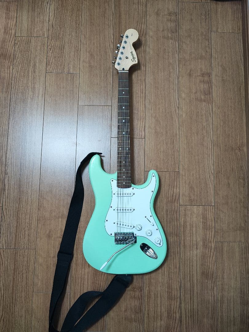 スクワイアー エレキギター ミントグリーン ストラト squier