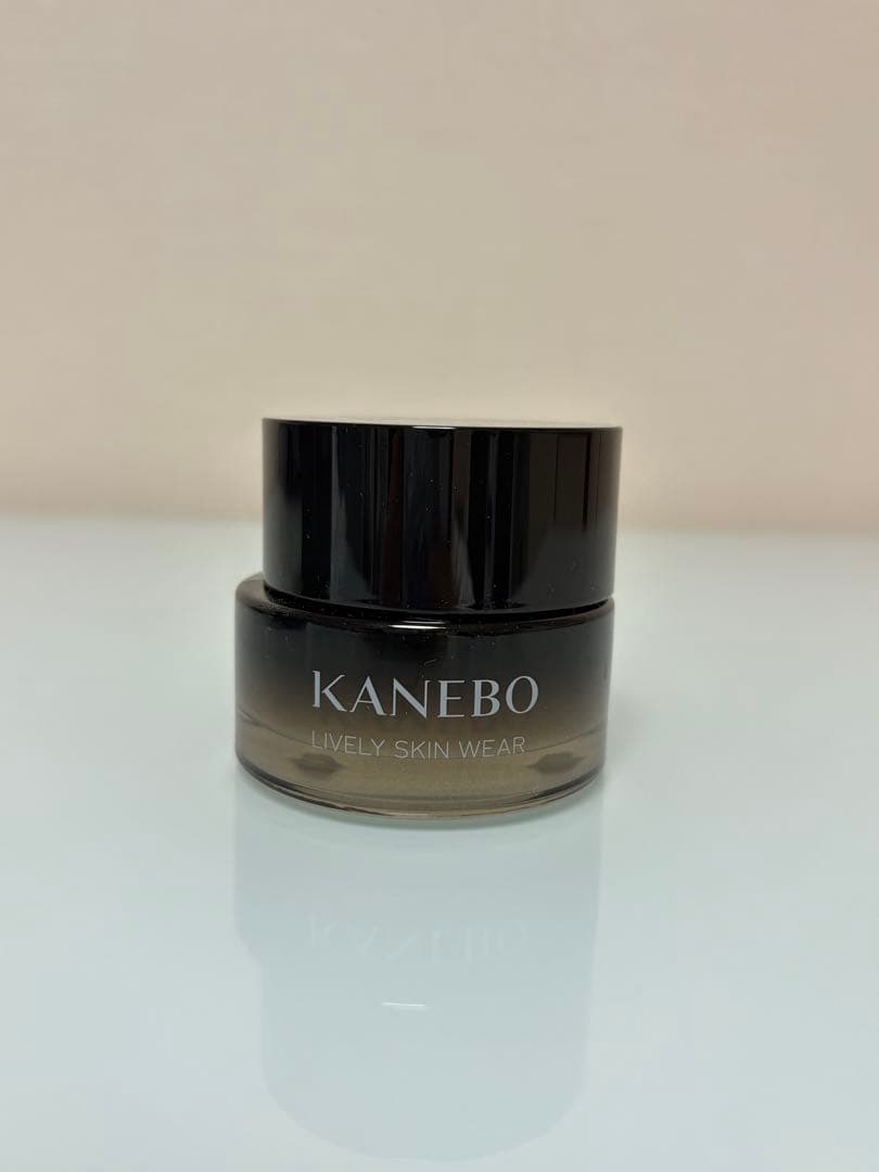 KANEBO ライブリースキンウェア　Ⅱ 220 30g
