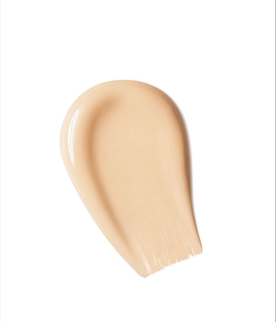 Dior プレステージ　ルマイクロフルイドタン 0.5N 30ml