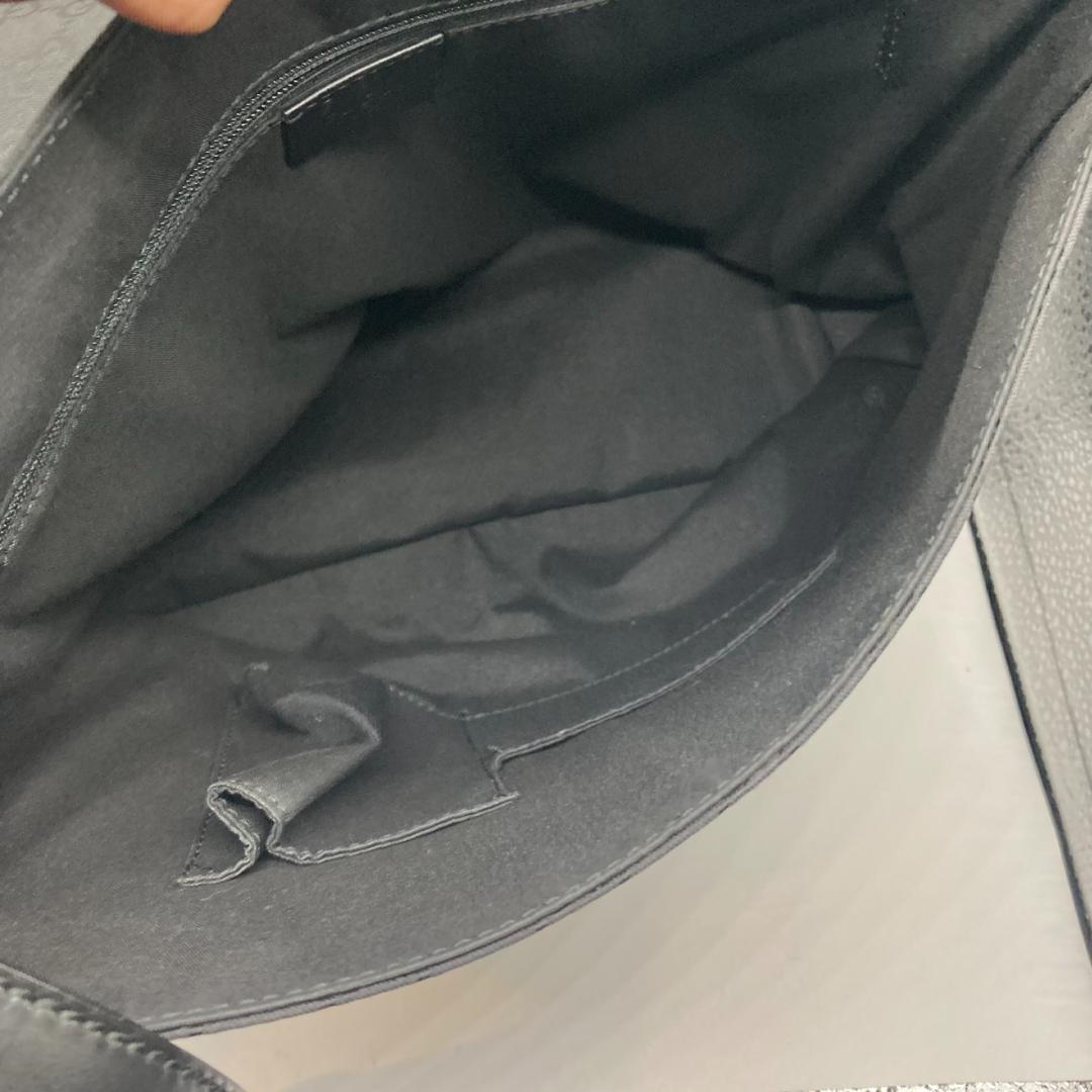 ▽GUCCI ナイロン メッセンジャーバッグ ブラック 272351