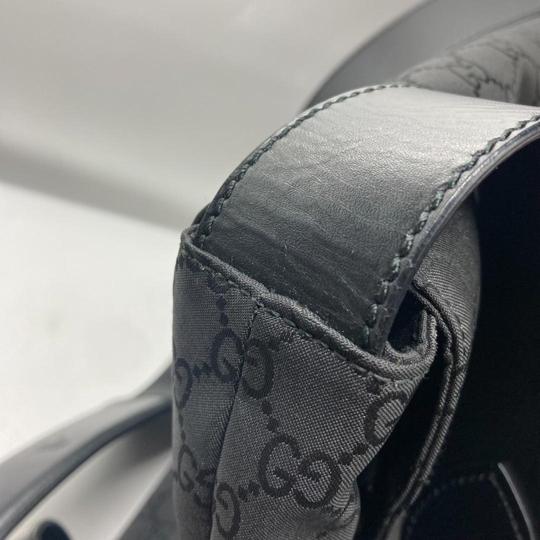 ▽GUCCI ナイロン メッセンジャーバッグ ブラック 272351