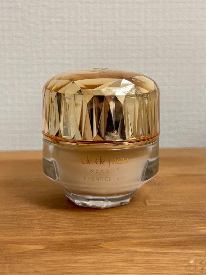 クレ・ド・ポーボーテ ル・フォンドゥタンn オークル10