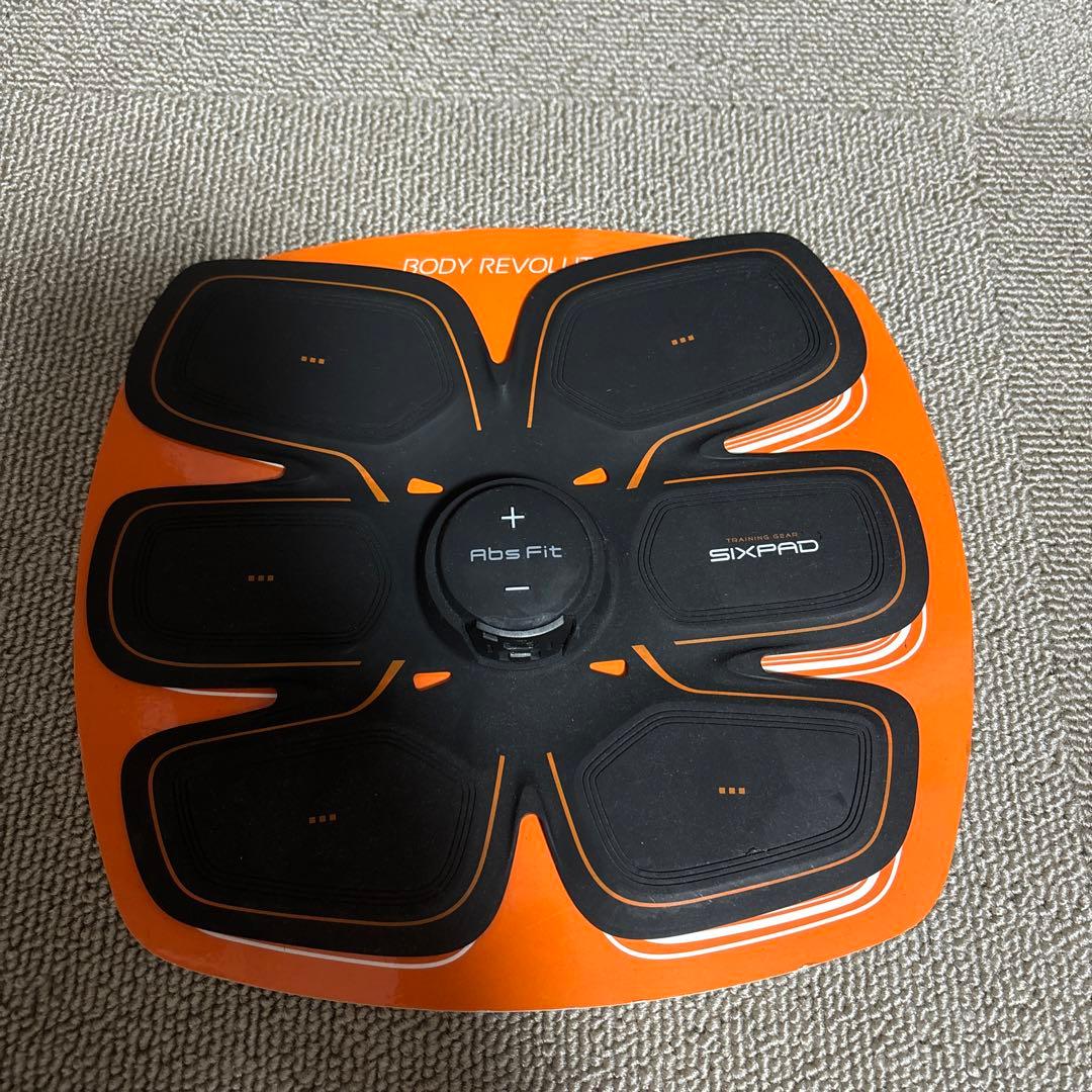 R*s様 SIXPAD BODY REVOLUTION EMS腹筋トレーニング