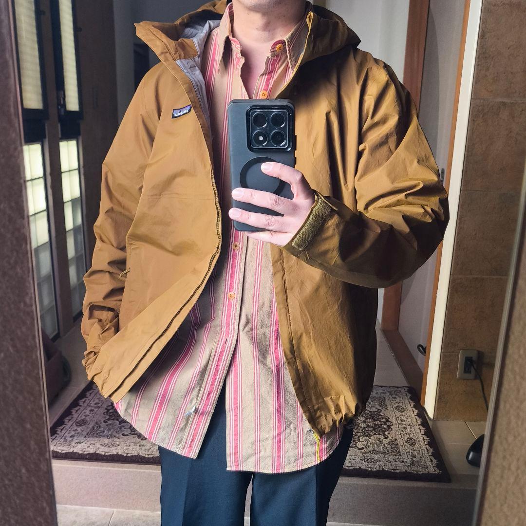 パタゴニア　マウンテンパーカー　L　トレントシェル　ブリティッシュカーキ