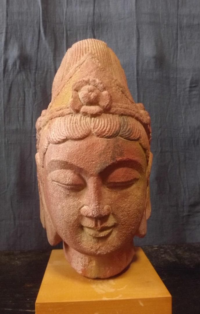 ガンダーラ石仏の仏頭　3から5世紀　発掘品　仏教美術 ガンダーラ 仏頭 ｜骨董品買取 緑和堂