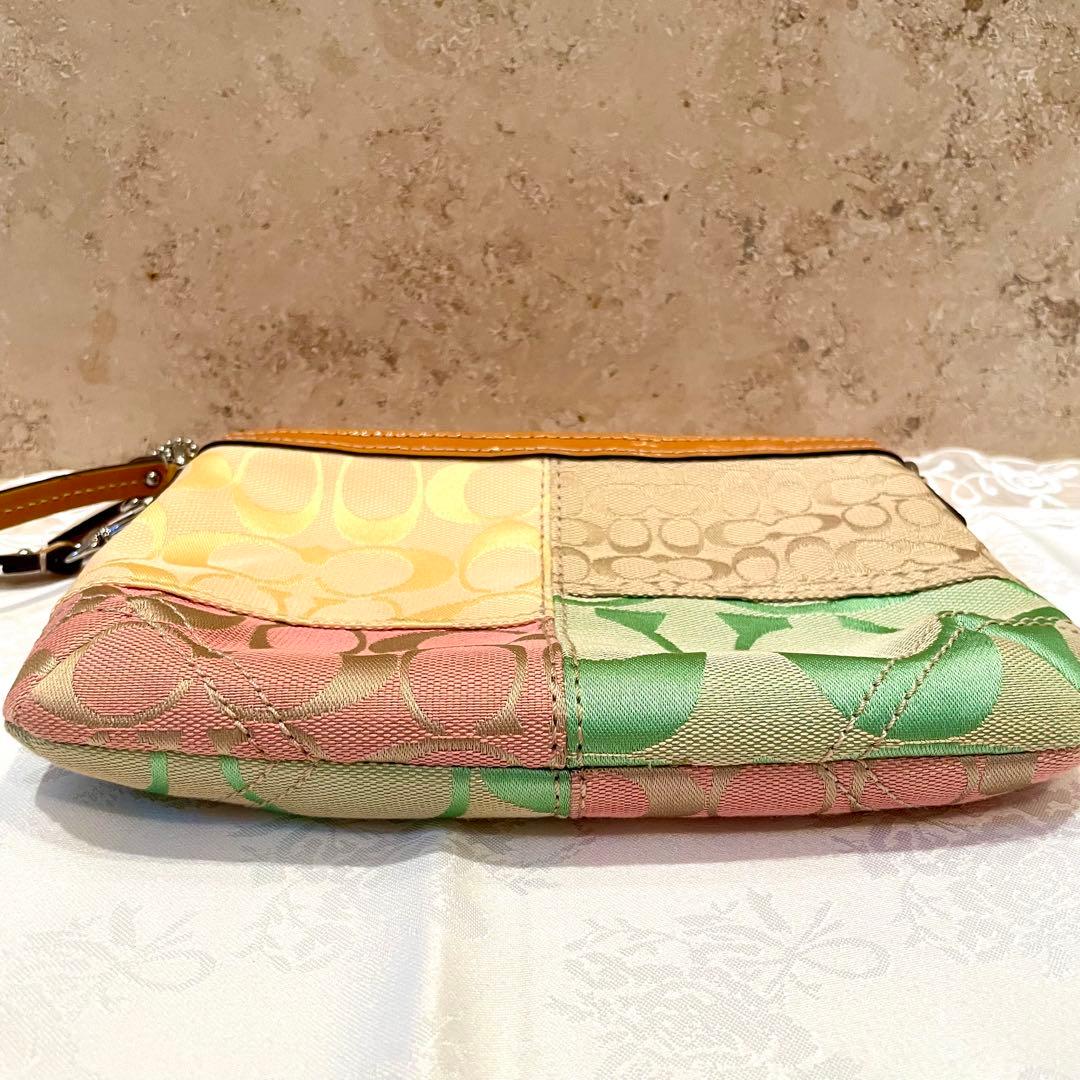 Coach Signature Patchwork Mini Bag☆未使用品☆ - メルカリ