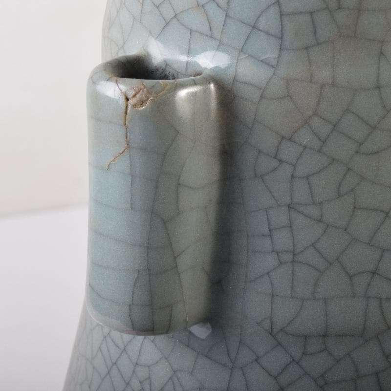 中国 南宋 官窯 青磁 金糸鉄線 貫耳双耳瓶 C 7058A - メルカリ