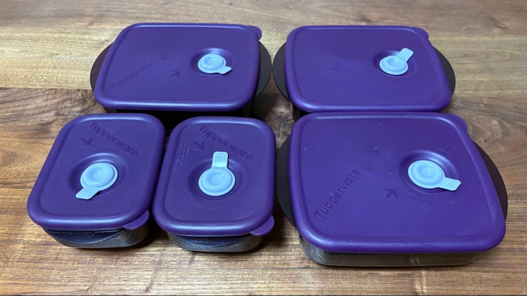 タッパーウェア ロックンサーブ　600ml 3個と260ml2個のセット⑦