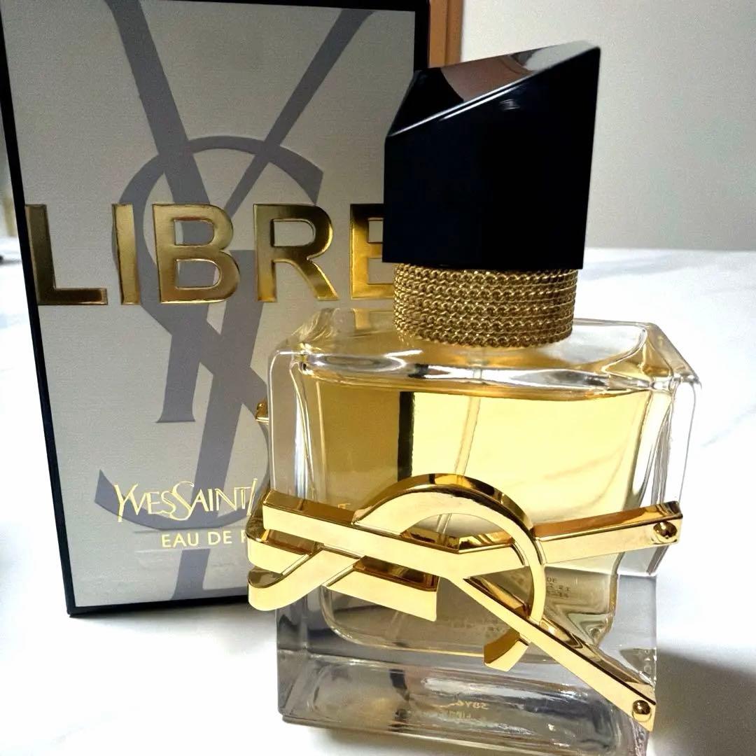 イブサンローラン　香水