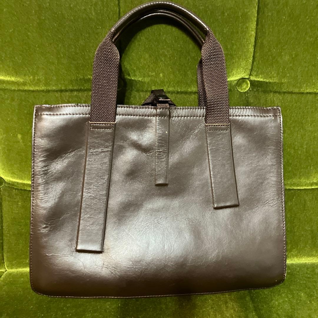 イッセイミヤケ ISSEY MIYAKE ブラウン レザー トートバッグ - メルカリ