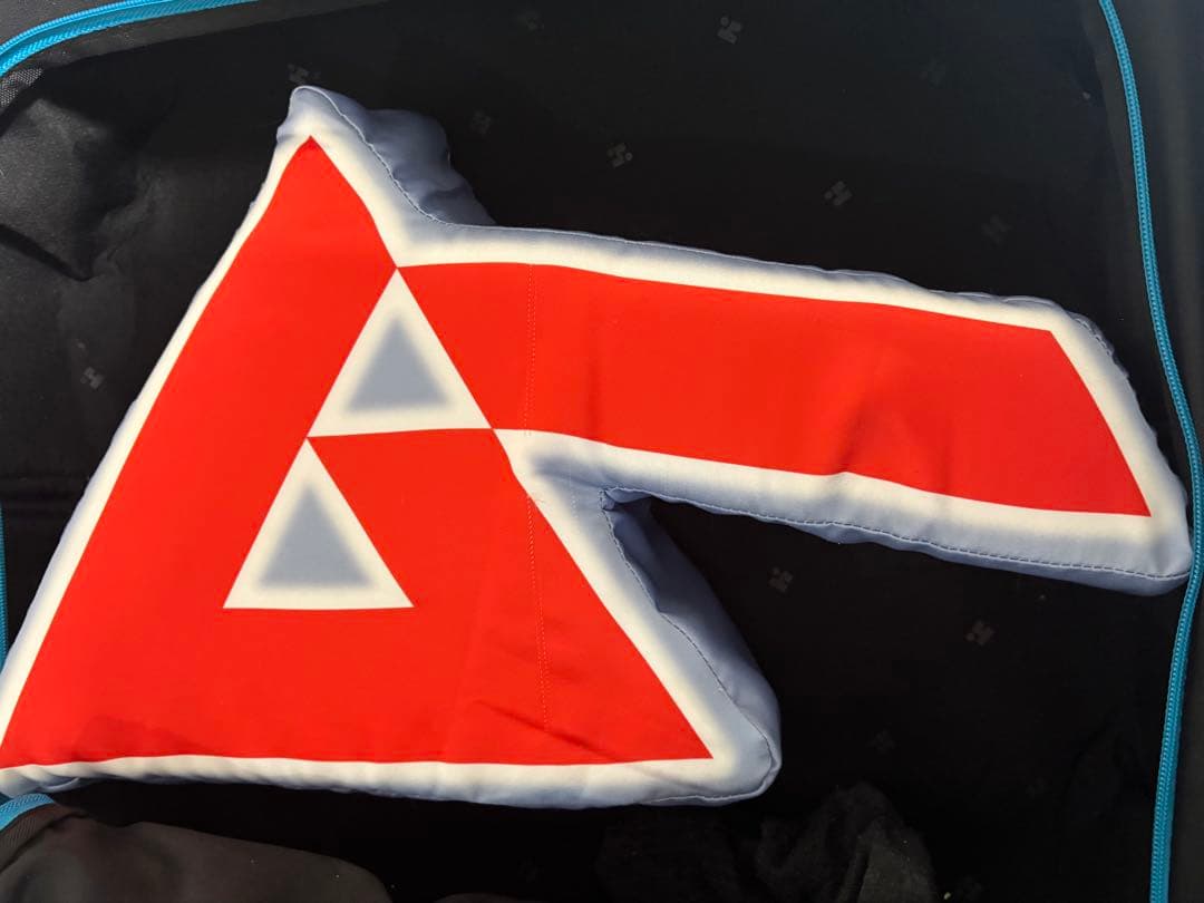 月刊ムー　ロゴデザインクッション　サイン入り dcab05a173e88a2997fc2e2135bf66