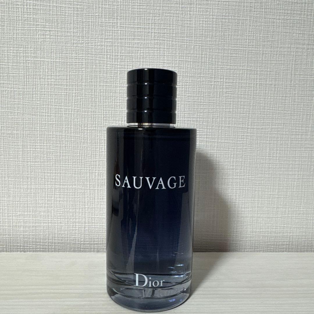 DIOR SAUVAGE （ディオール　ソヴァージュ）　200ml ほぼ未使用