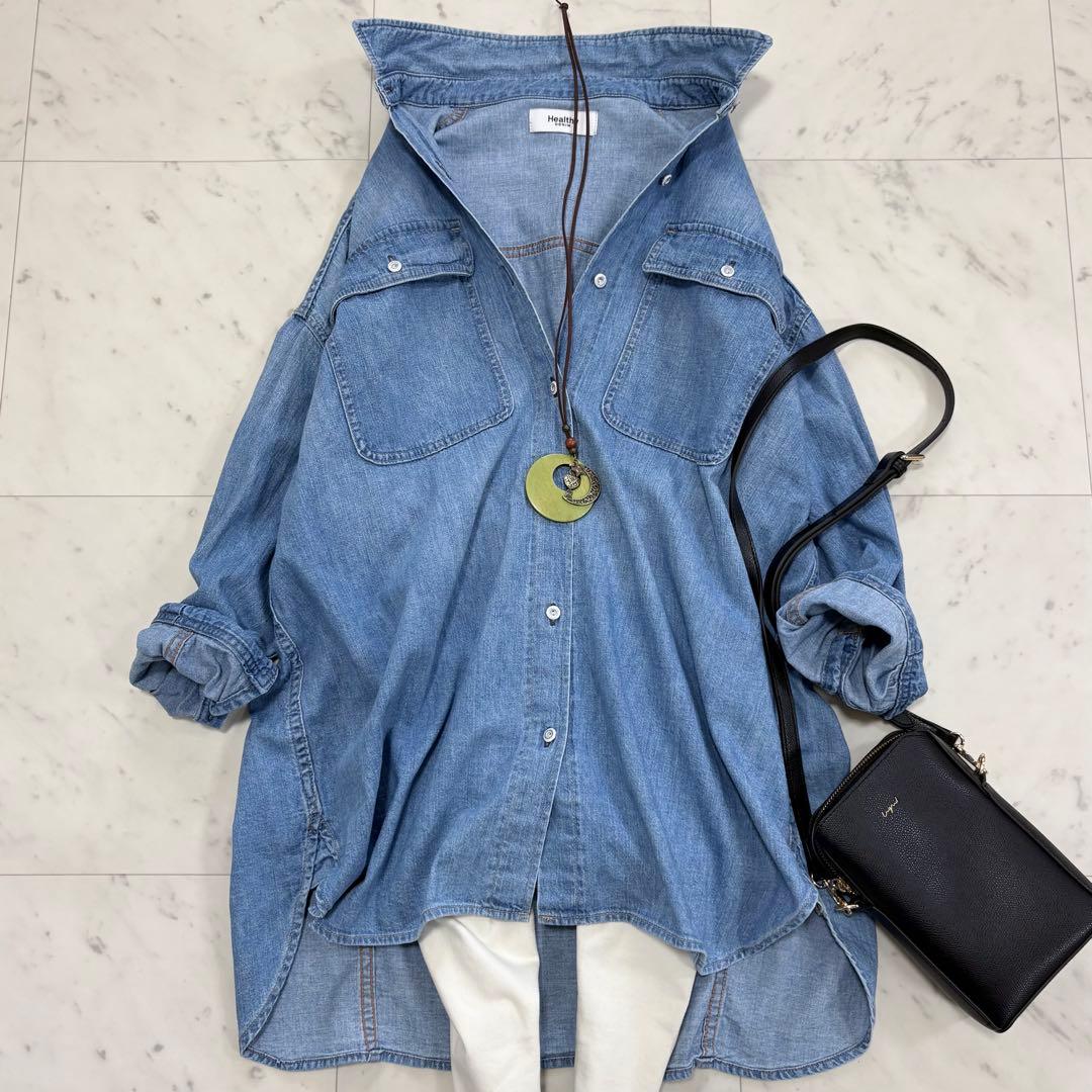 美品♪ヘルシーデニム　アーモンド　デニムシャツ　オーバーシルエット　ゆったり